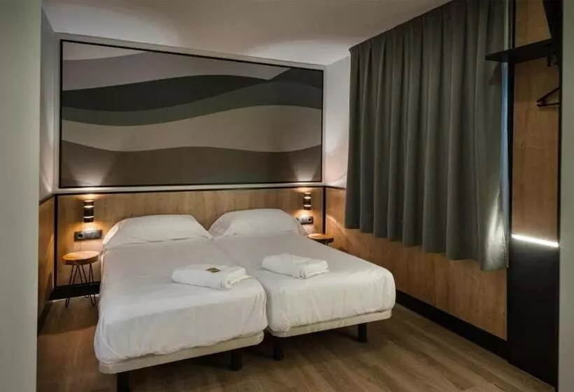 Hotelli Ibis Styles Figueres Ronda