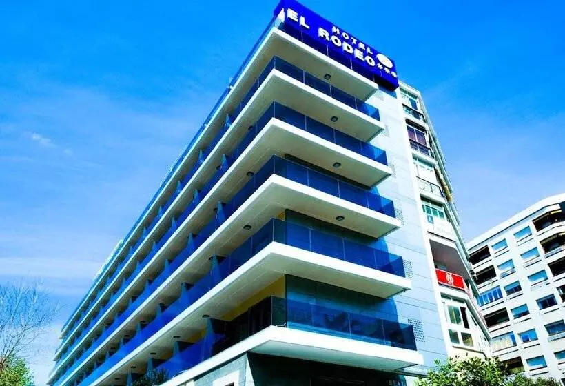 فندق Monarque El Rodeo