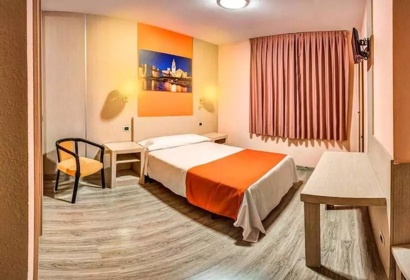 ホテル Spa Rio Ucero