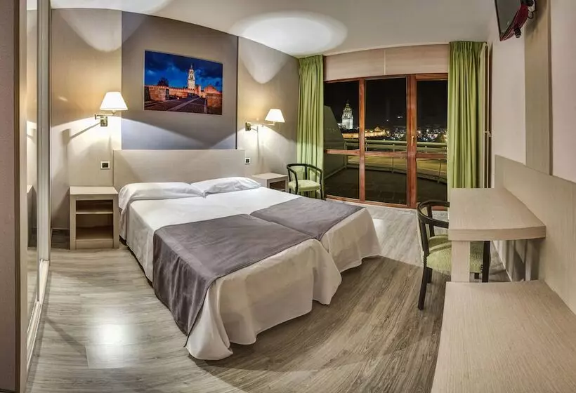 ホテル Spa Rio Ucero