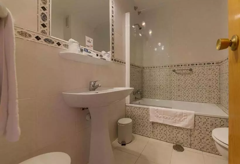 فندق Torre De Los Guzmanes