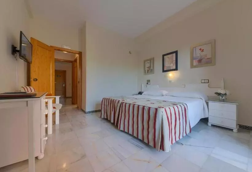 فندق Torre De Los Guzmanes