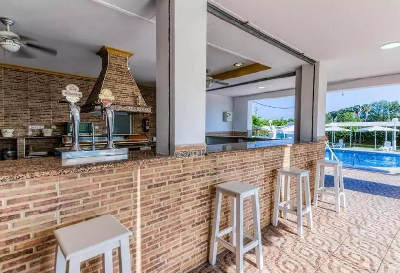 فندق Torre De Los Guzmanes