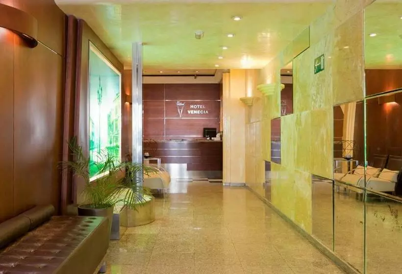 هتل Venecia
