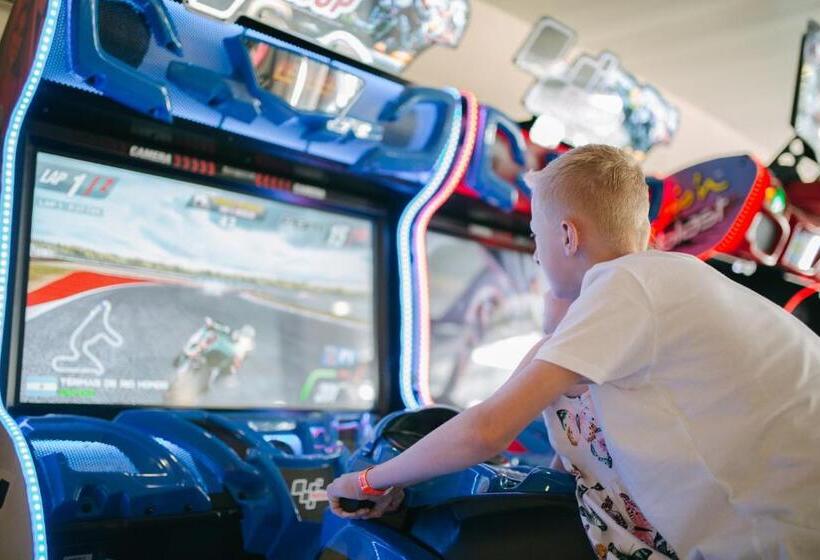 هتل Villamarina Club