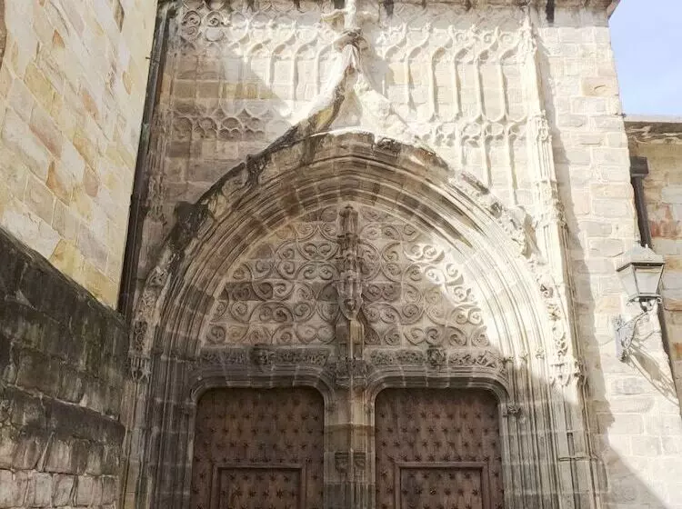 פונדק Casual Gurea