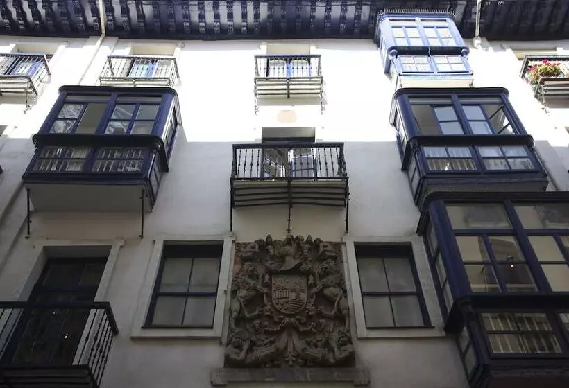 פונדק Casual Gurea