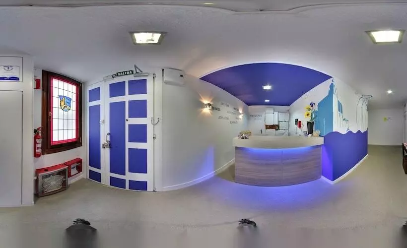 פונדק Casual Gurea