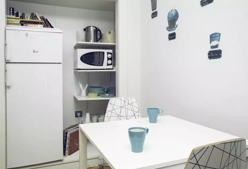 פונדק Casual Gurea