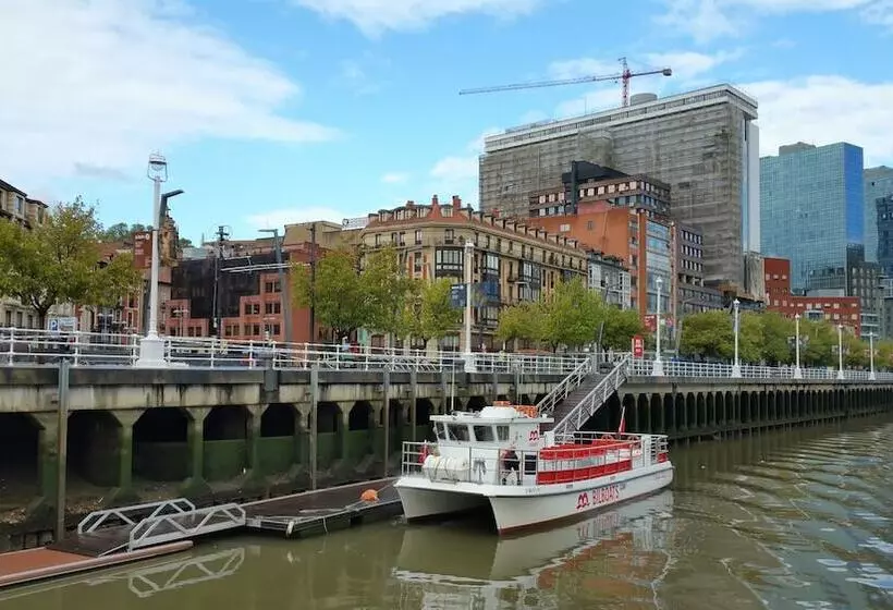 פונדק Casual Gurea