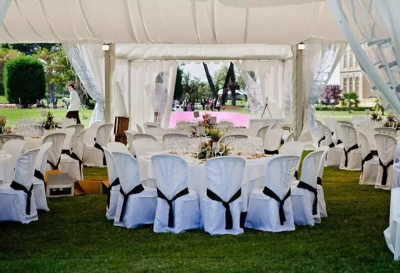 ホテル Balneario Palacio De Las Salinas