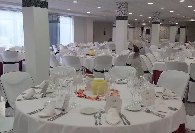 ホテル Balneario Palacio De Las Salinas