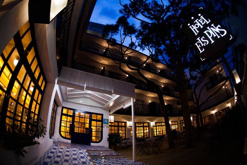 هتل Els Pins