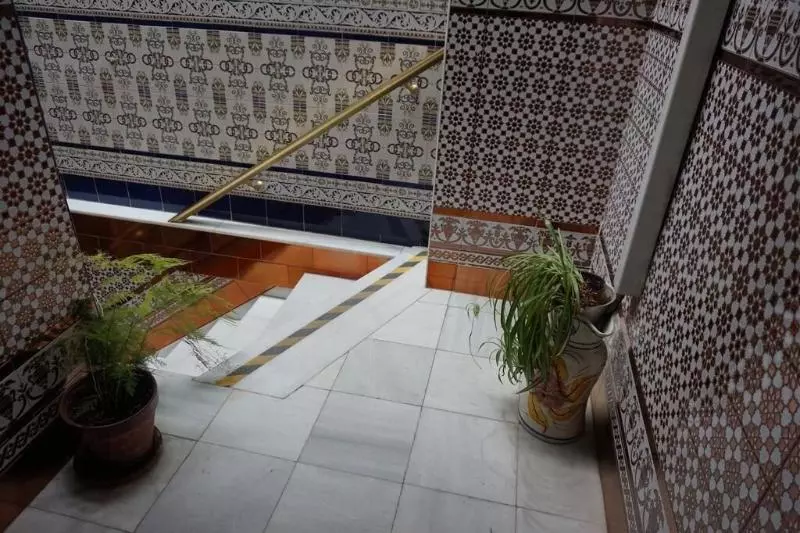 هتل Hostal Alamare