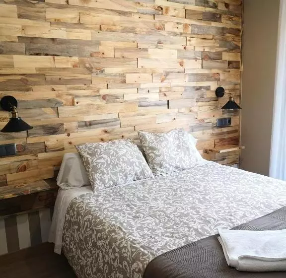 فندق Hostal Juan Bravo