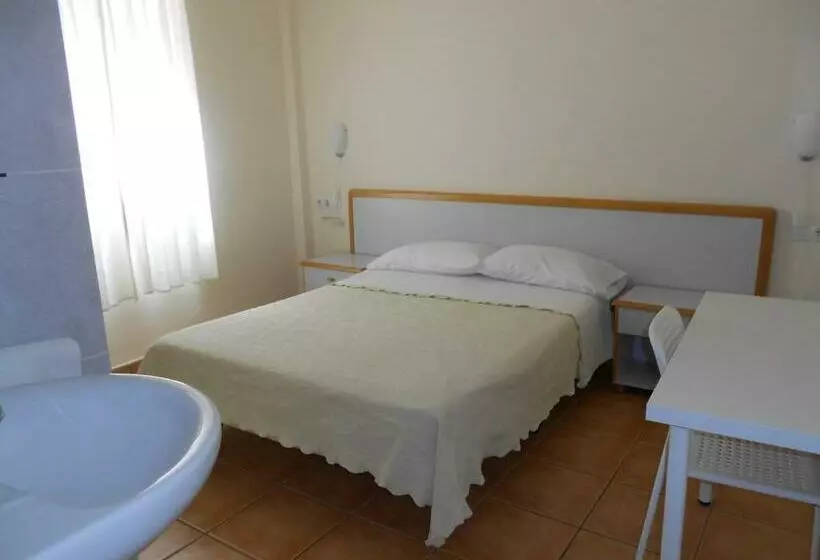 호텔 Pensión Mova