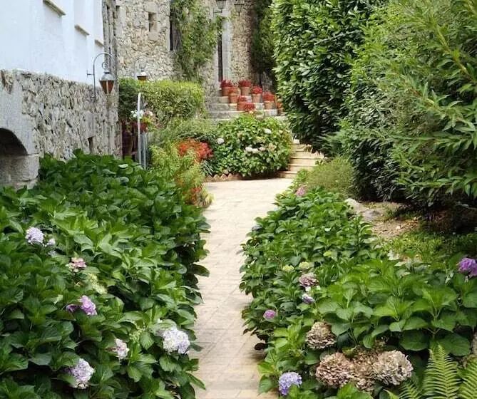 Maaseutuhotelli Els Caçadors De Maçanet