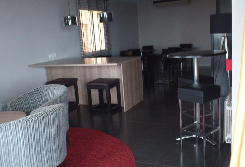 هتل Vila De Premiá