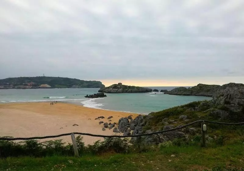 簡易ホテル Pineda Playa