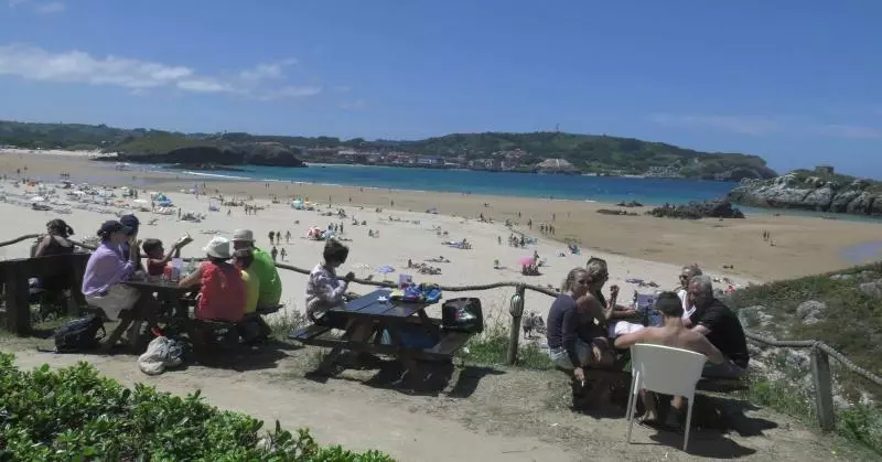 簡易ホテル Pineda Playa