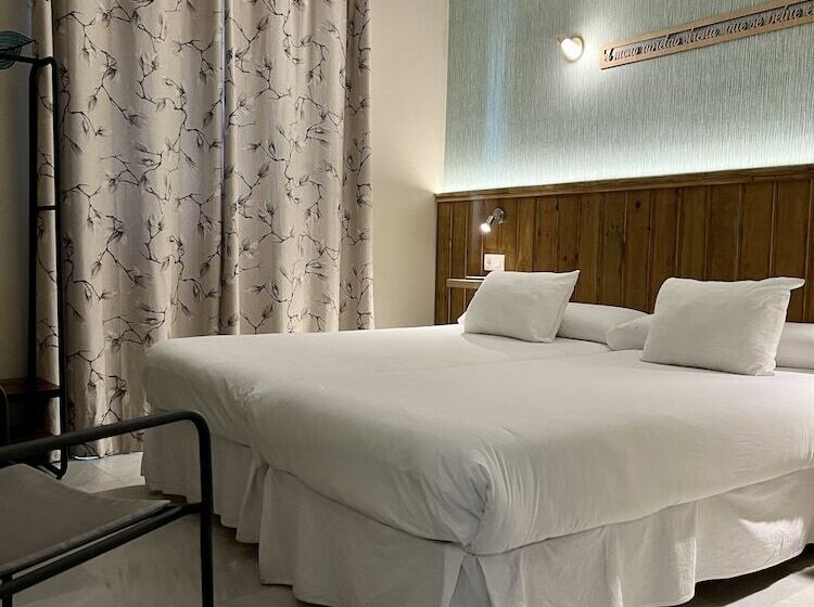 فندق Alameda Hostal Boutique