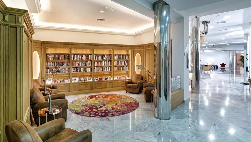 호텔 Bull Escorial & Spa