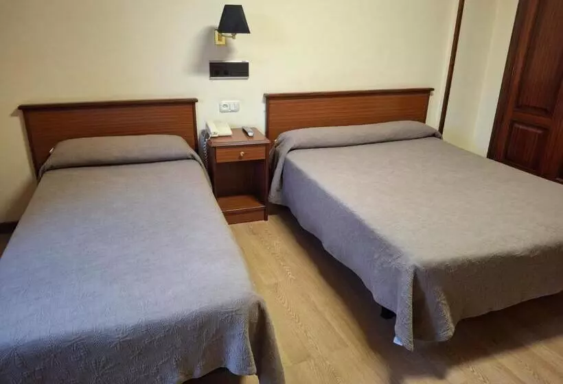 호텔 Capital De Galicia