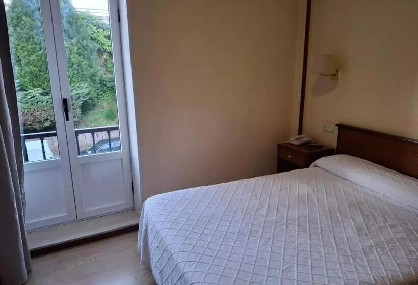 호텔 Capital De Galicia