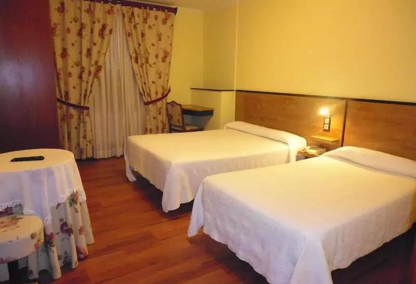 فندق Cruceiro Do Monte