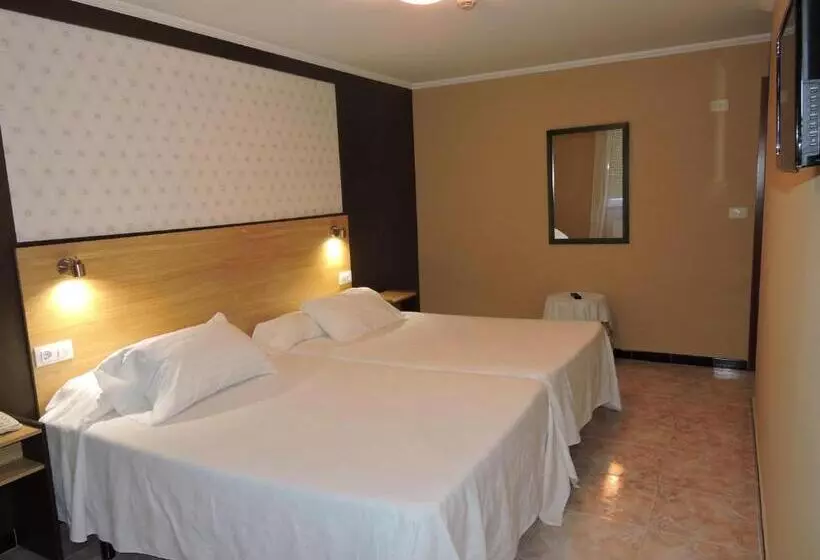 فندق Cruceiro Do Monte