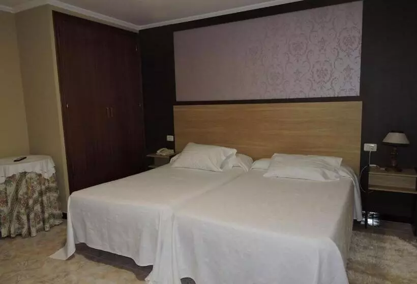 فندق Cruceiro Do Monte