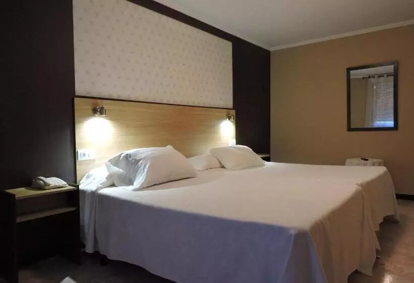 فندق Cruceiro Do Monte