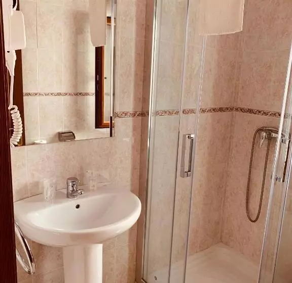 Отель Hostal La Serna