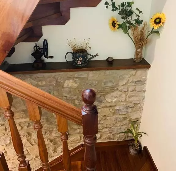 Отель Hostal La Serna