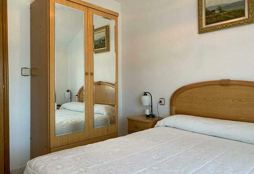 ホテル Hostal O Cruceiro