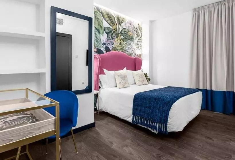 هتل Los Girasoles