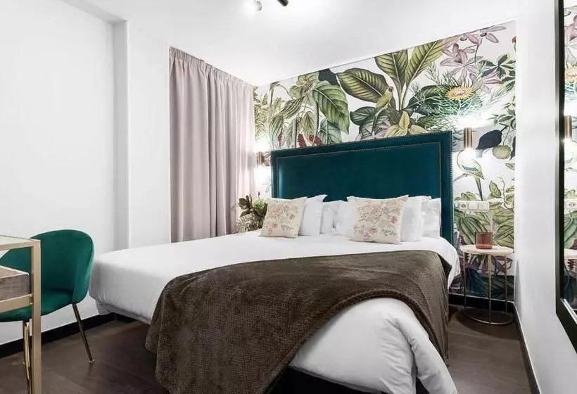 هتل Los Girasoles