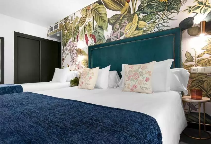 هتل Los Girasoles