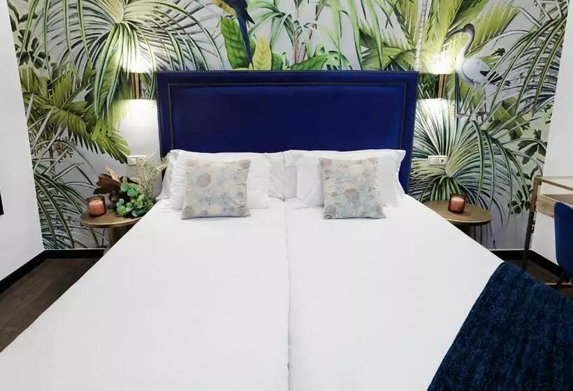 هتل Los Girasoles