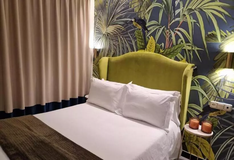 هتل Los Girasoles