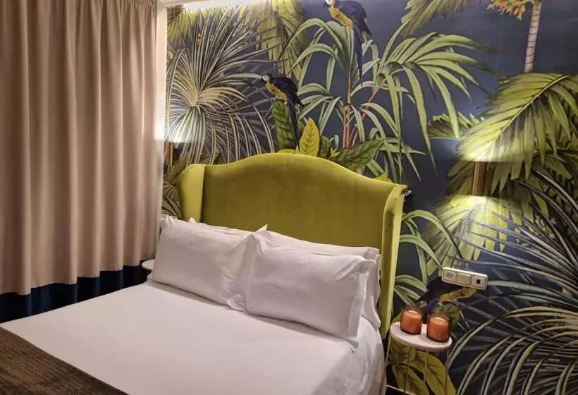 هتل Los Girasoles