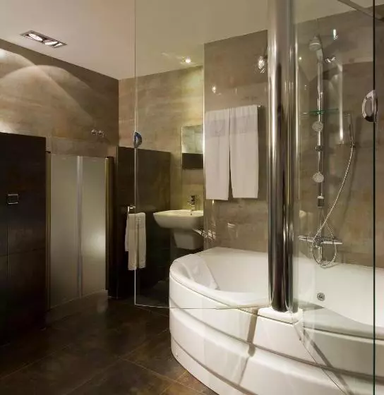 هتل Los Girasoles