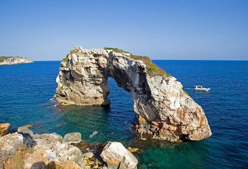 Apartamentos Cala Santanyi