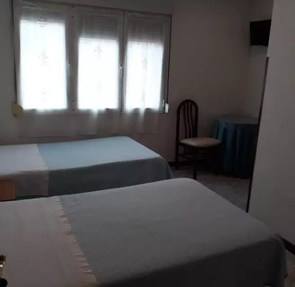 Hotel Hostal González