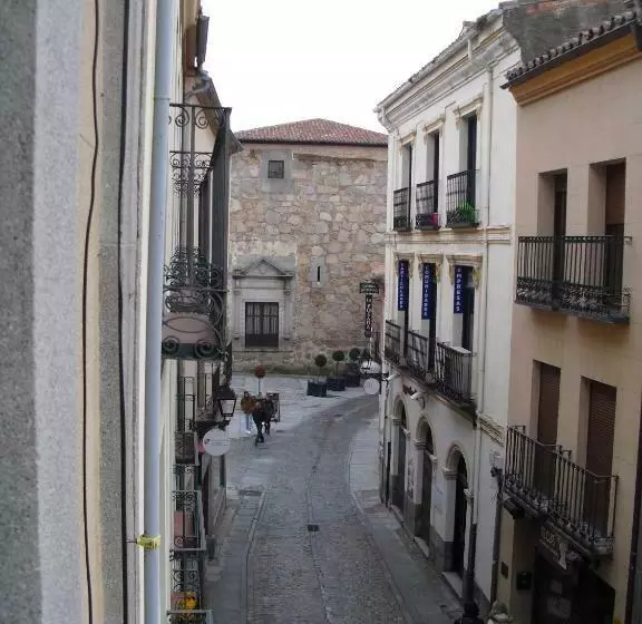 فندق Hostal Bellas