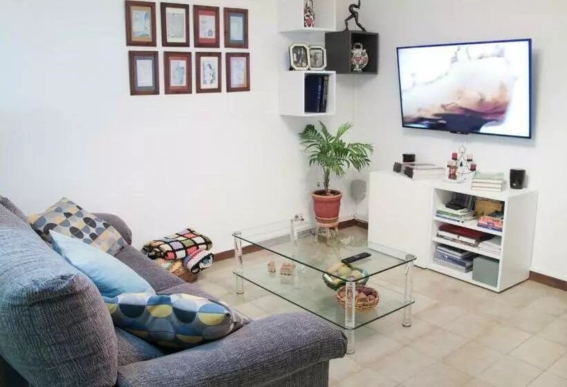 Hotel Hostal La Provinciana