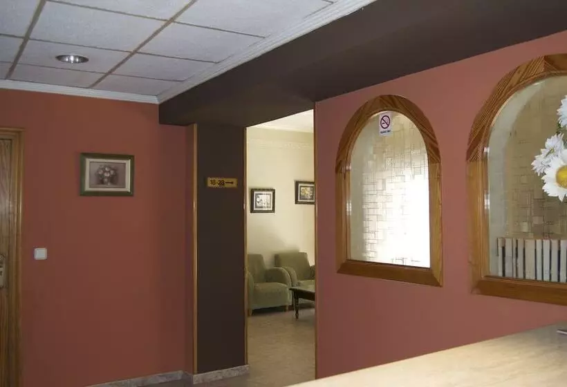 ホテル Hostal Rey Teodomiro