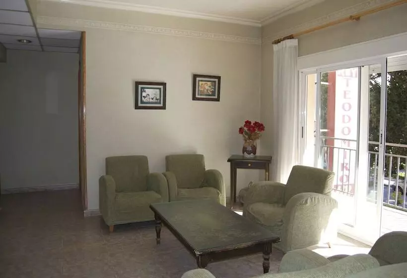 ホテル Hostal Rey Teodomiro