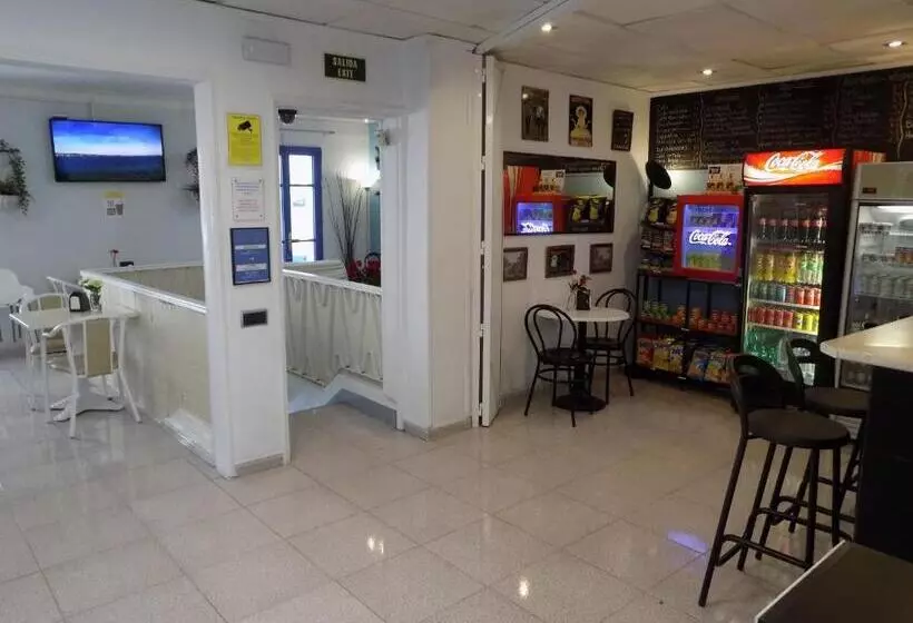 호텔 Hostal Villa Maruja