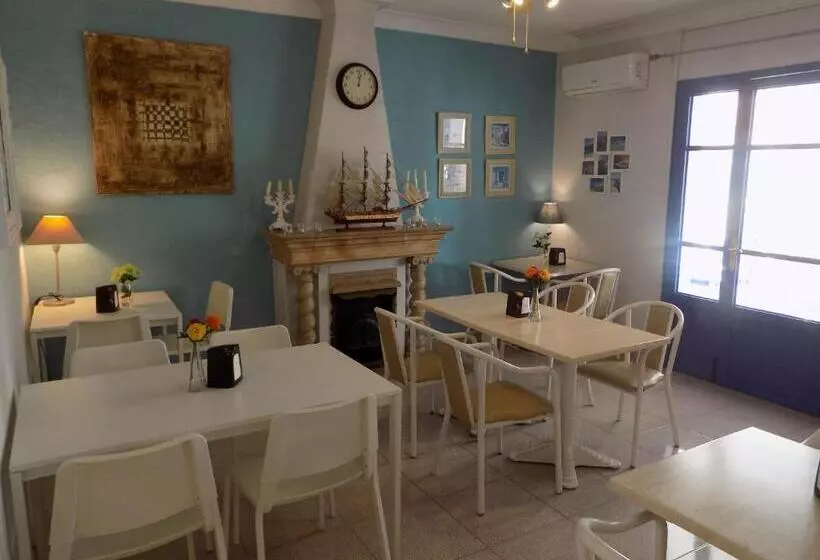 호텔 Hostal Villa Maruja